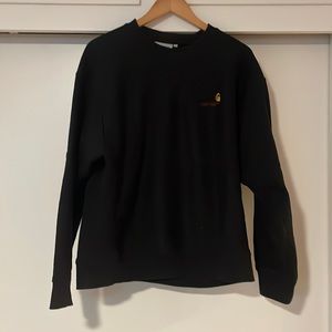 Mens Carhartt sweatshirt with embroidered logo.